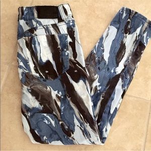 Dkny Marbled Blue and White Skinny Jeans
